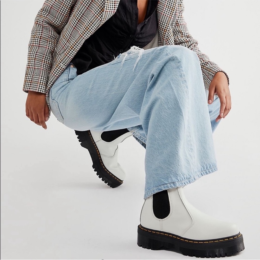Doc Dr. Martens 2976 Quad Platform Women's White Chelsea Boot Size 37 US 6